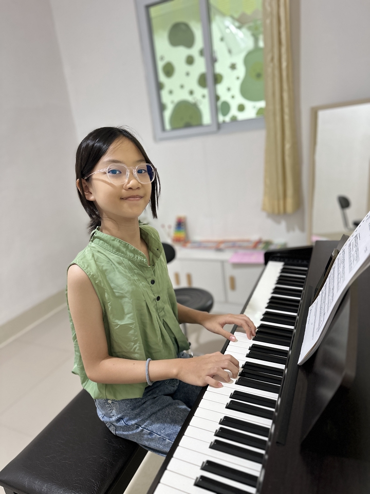 Piano class 6